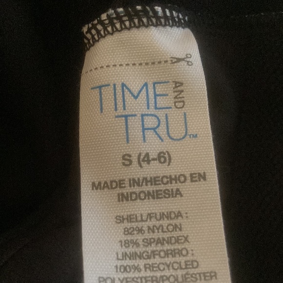 NWT Vintage style Floral V Strappy front One Piece Swimsuit - Picture 6 of 6